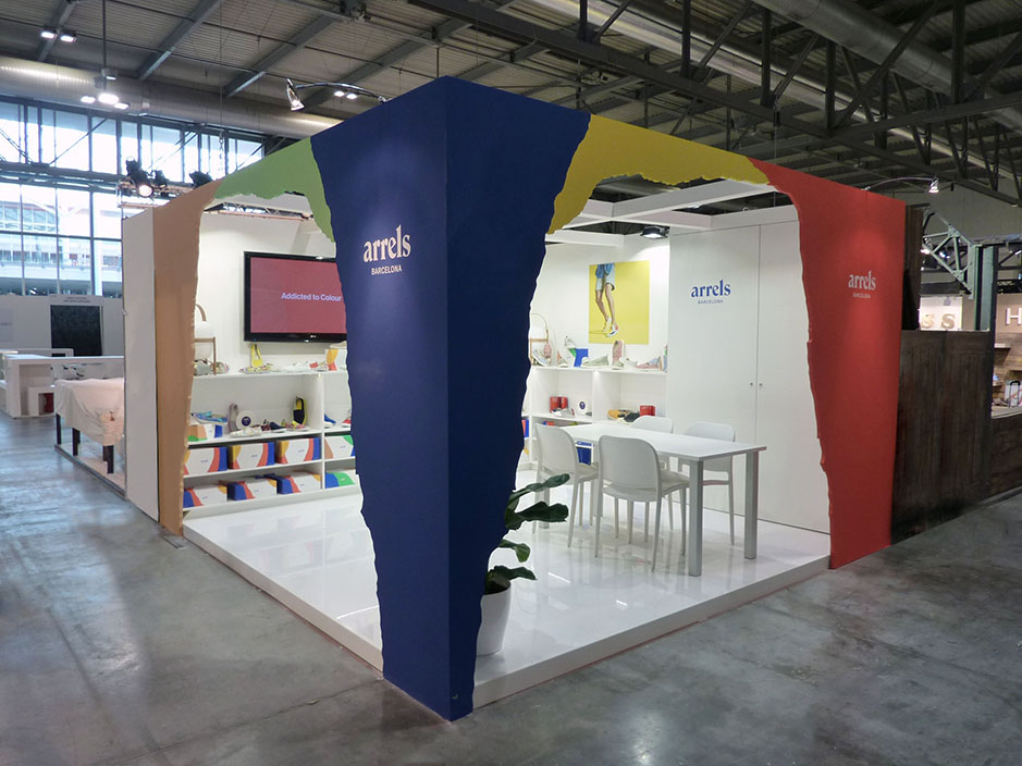 DESIGN AND CONSTRUCTION of a BOOTH for ARRELS MICAM MILAN ITALIA